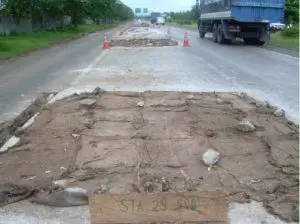 Rekonstruksi Slab Beton Jalan Tol Tangerang Merak 2